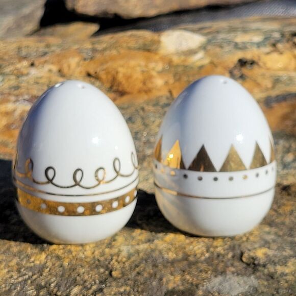 White and Gold Porcelain Egg Salt & Pepper Shakers - Picture 2 of 7